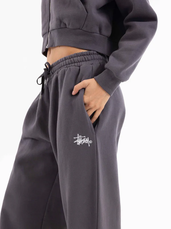 Stussy Sweatpants: Streetwear with Heritage and the Power of Nike