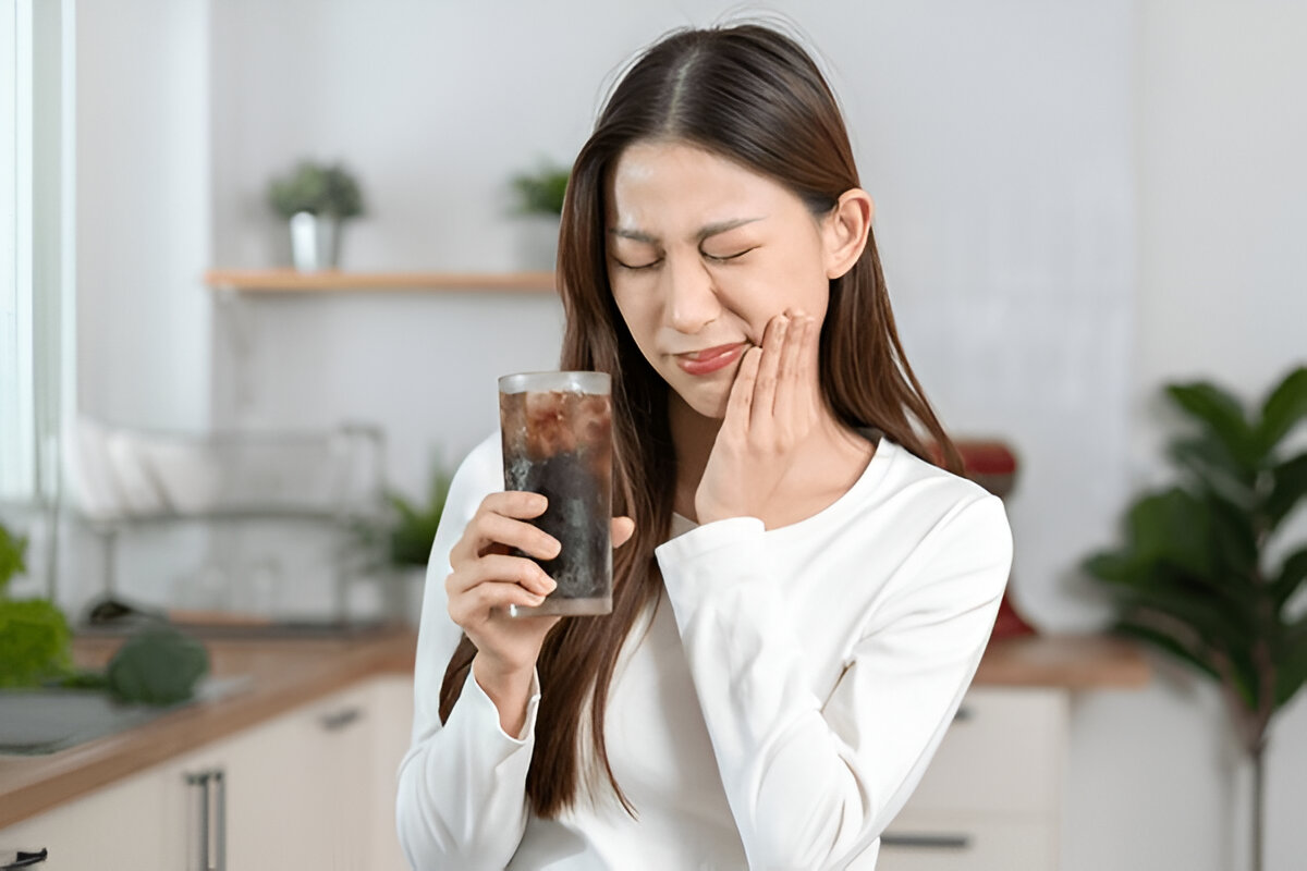 Best Teeth Whitening Options for Coffee and Tea Drinkers