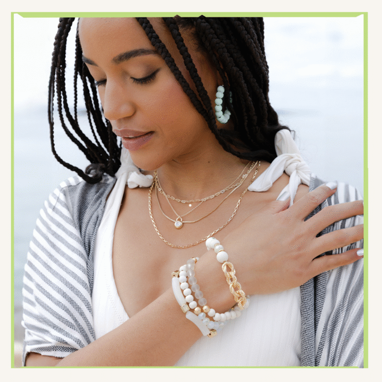 Friendship Bracelets in Detail