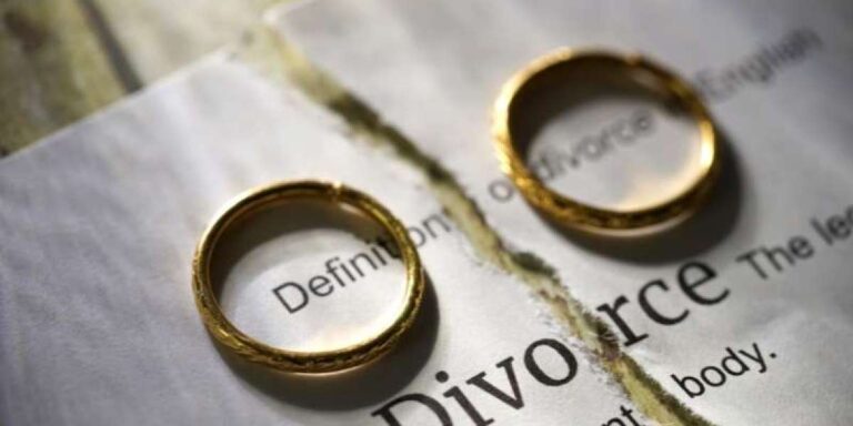 divorce lawyer in Pune