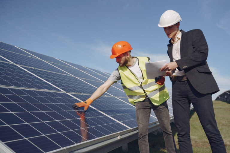 Powering Profits: Why Choosing the Right Commercial Solar Panel Installer in Singapore Matters More Than Ever