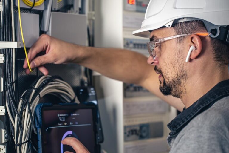 Top Tips for Hiring a Professional Cable Installer in Seattle