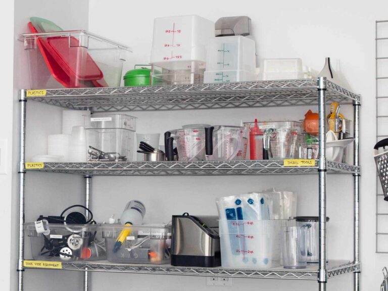 Why Wire Kitchen Shelving is a Must-Have for Every Commercial Kitchen