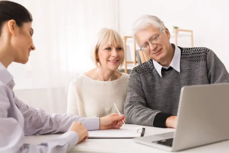 move to greece after retirement