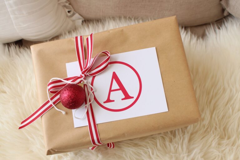 Gift Wrapping Tips That Add a Personal Touch