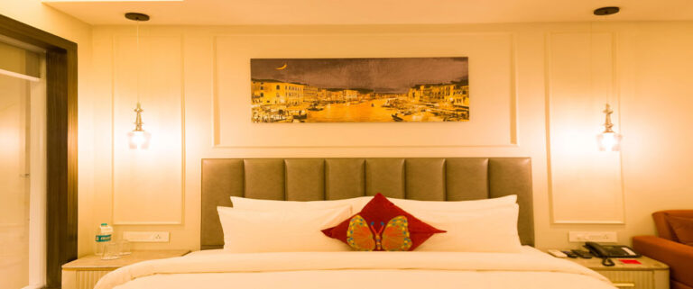Best View Hotels in Mussoorie: What Makes Vaydantaa Hotel Stand Out