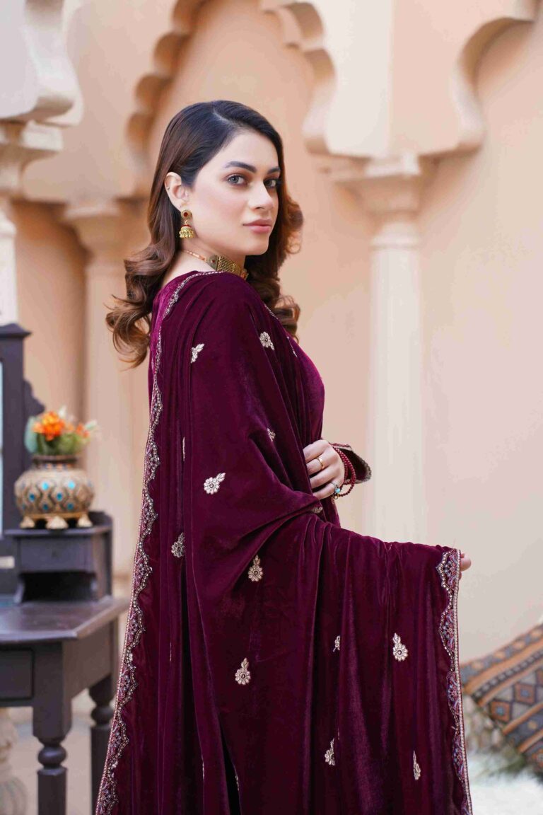 Pakistani Lawn Brands
