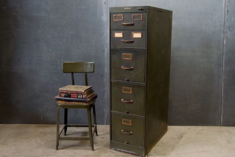 Understanding the Importance of a Filing Cabinet Lock in the Modern Workspace
