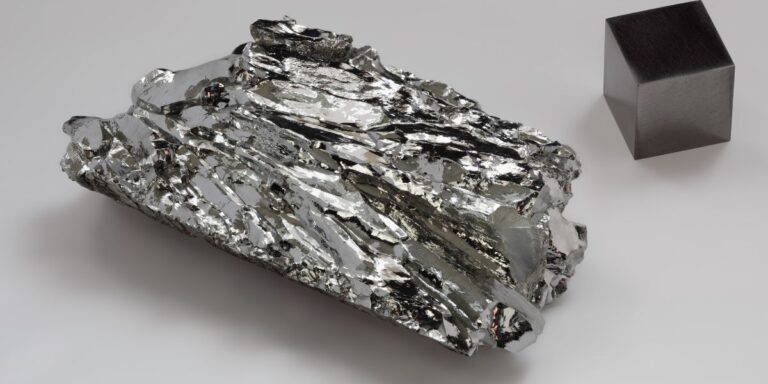 Molybdenum (IV) Sulfide